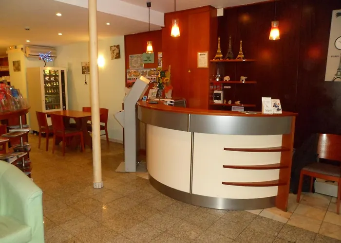 Hotel De Paris Opera